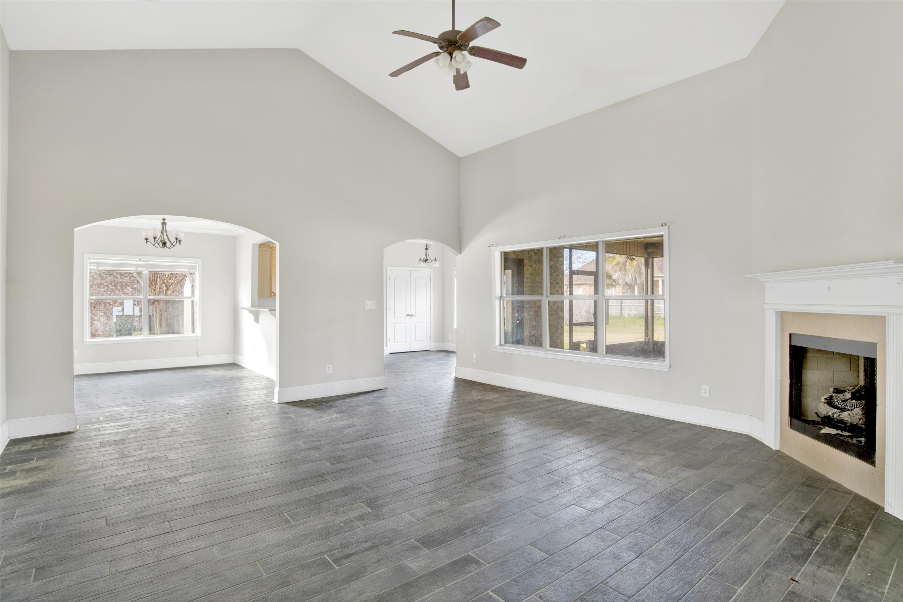 11185 Roanoke Loop Daphne, AL 36526 - Photo 5 of 24