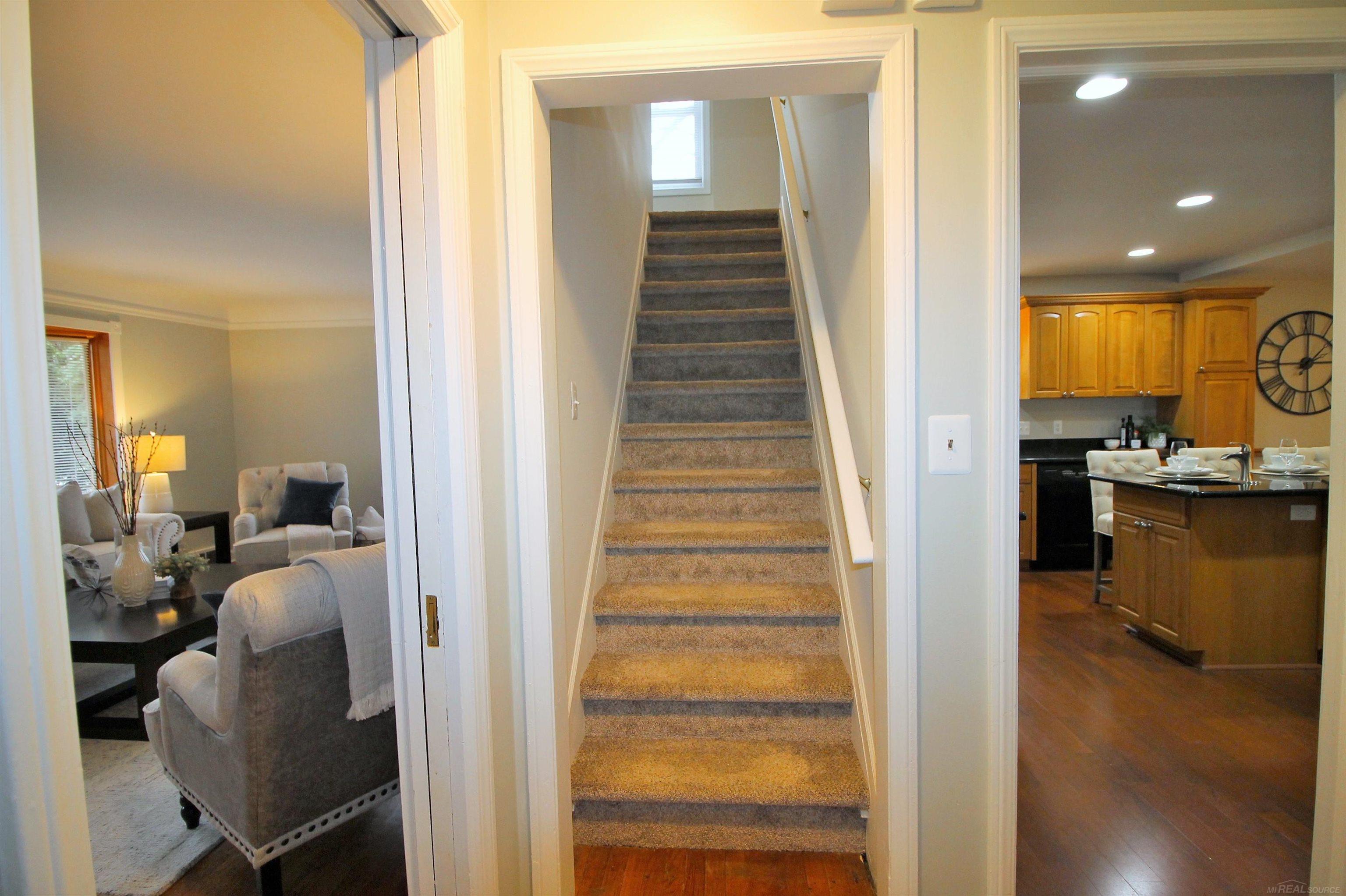 1424 Torrey Road Grosse Pointe Woods, MI 48236 - Photo 25 of 54