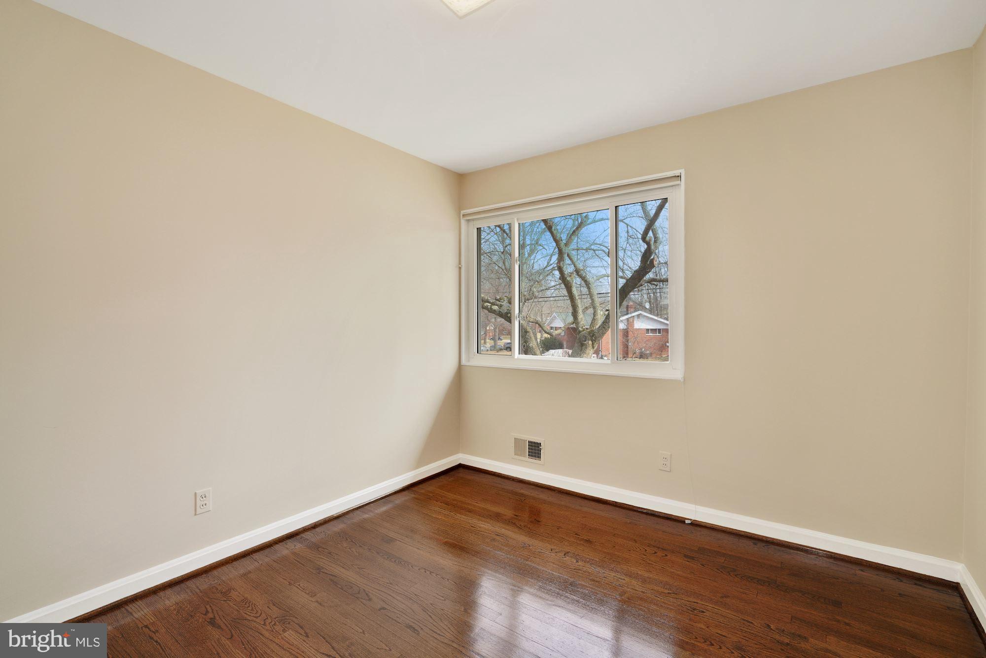 1821 Reedie Drive Silver Spring, MD 20902 - Photo 19 of 28 Bedroom #3