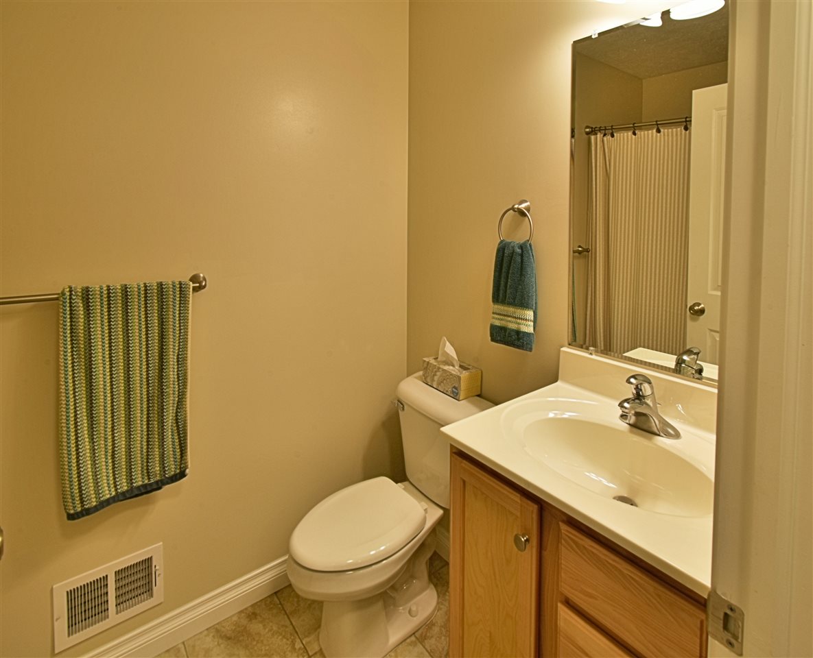 1883 Round Lake Road Interlochen, MI 49643 - Photo 13 of 25 1867353-12.JPG