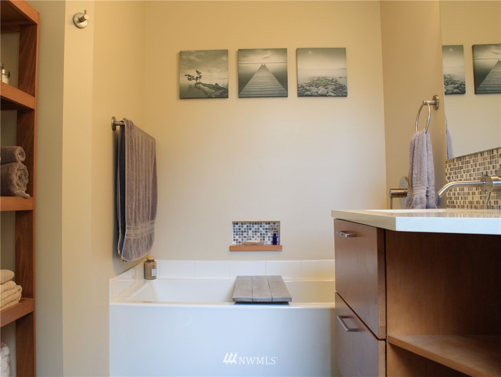 1145 Lingbloom Road Bellingham, WA 98226 - Photo 14 of 22 Gallery Image 14