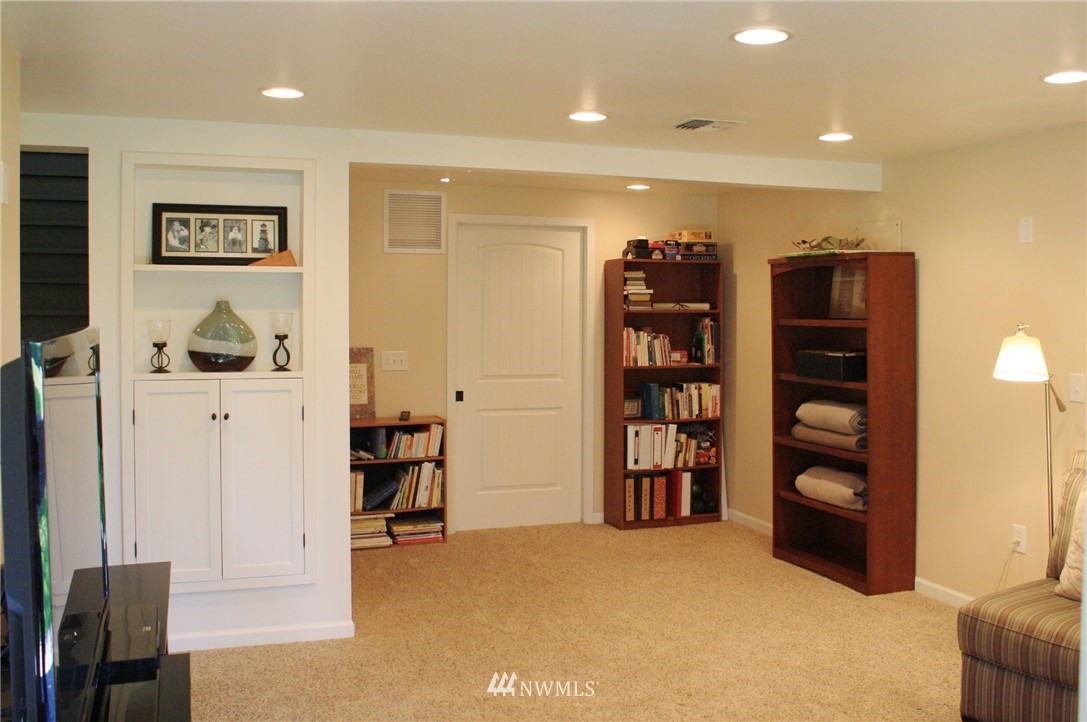 1145 Lingbloom Road Bellingham, WA 98226 - Photo 17 of 22 Gallery Image 17