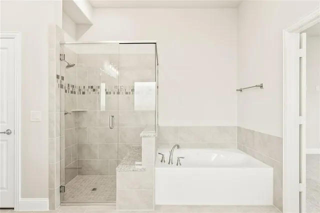 $595,000 | 409 Atlas Cedar Drive, Glenn Heights, TX 75154