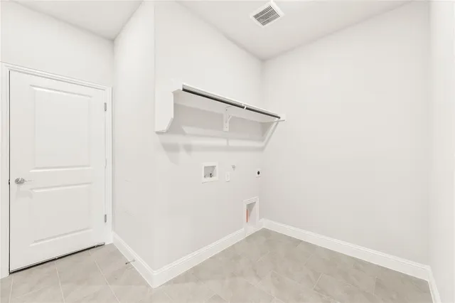 $595,000 | 409 Atlas Cedar Drive, Glenn Heights, TX 75154