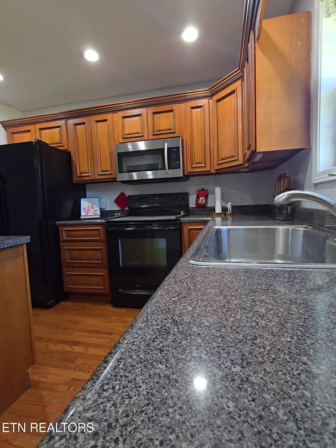 1050 Jane Phillips Road Oneida, TN 37841 - Photo 12 of 45 20251023_115831_01