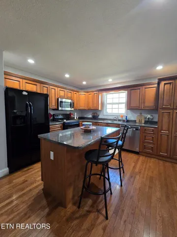 $350,000 | 1050 Jane Phillips Road, Oneida, TN 37841