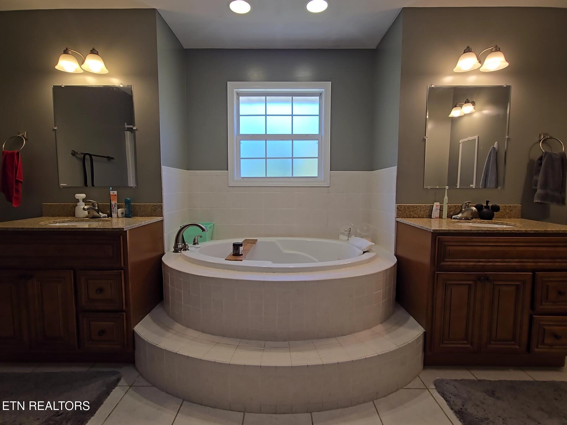 1050 Jane Phillips Road Oneida, TN 37841 - Photo 20 of 45 20251023_115930_01