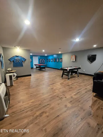 $350,000 | 1050 Jane Phillips Road, Oneida, TN 37841