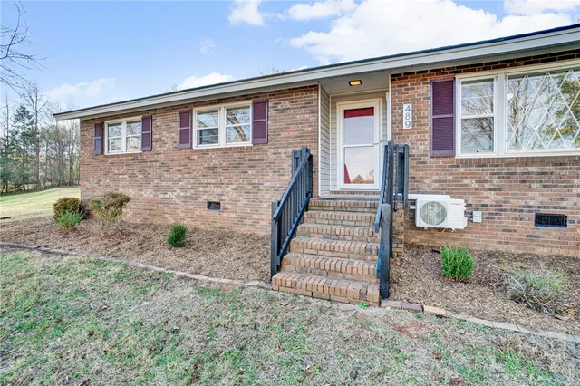 $289,900 | 489 Campground Road, Liberty, SC 29657