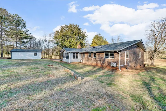 $289,900 | 489 Campground Road, Liberty, SC 29657