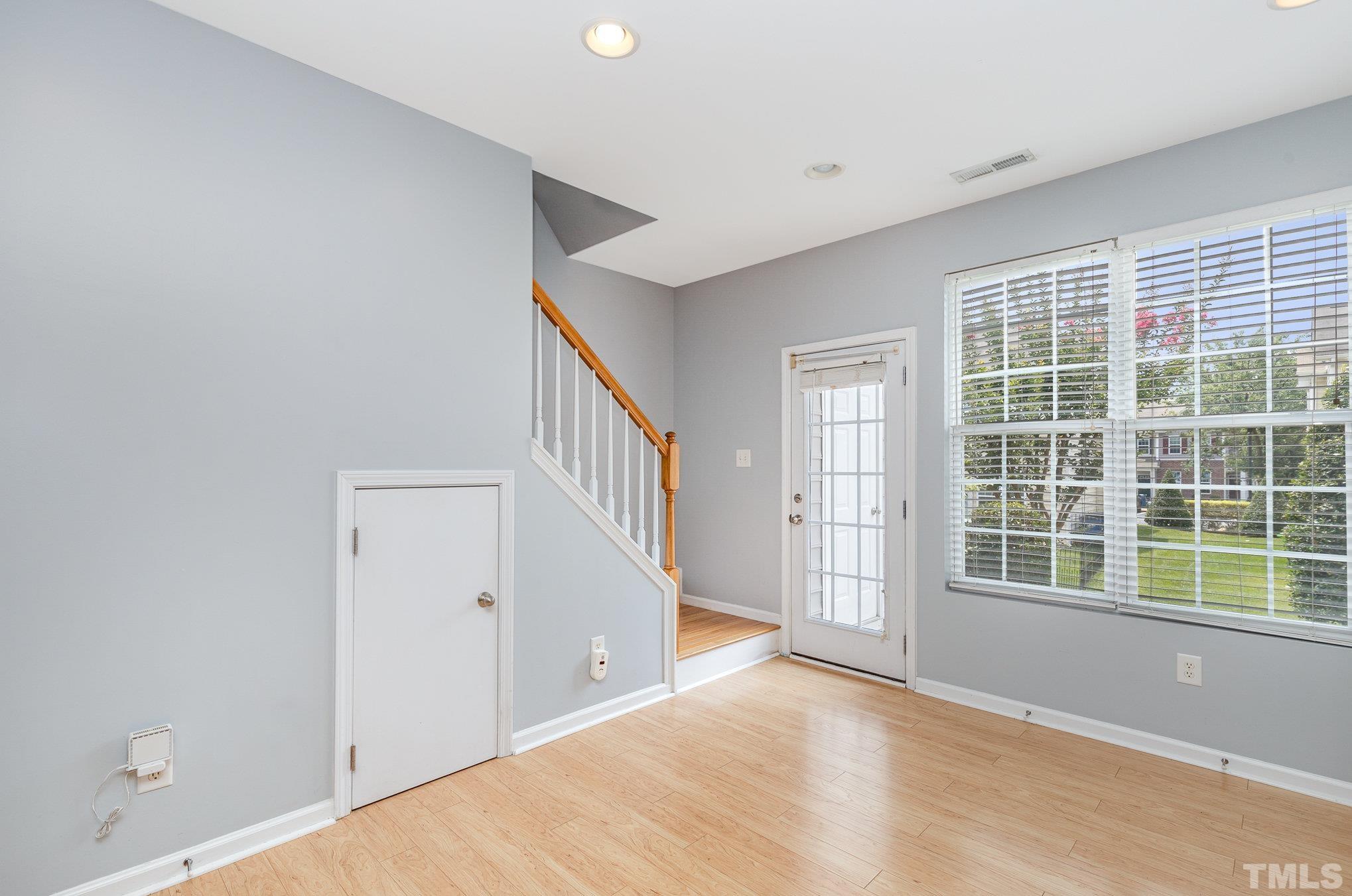 800 Bryant Street Raleigh, NC 27603 - Photo 9 of 20 a view of an empty room with a window