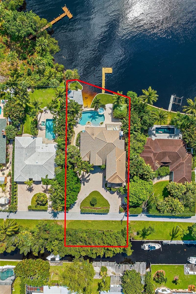 9460 Southeast Point Terrace Jupiter, FL 33469 - Photo 3 of 51