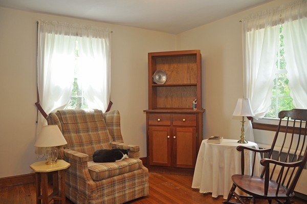 31 Clancy Road Boston, MA 02124 - Photo 9 of 13