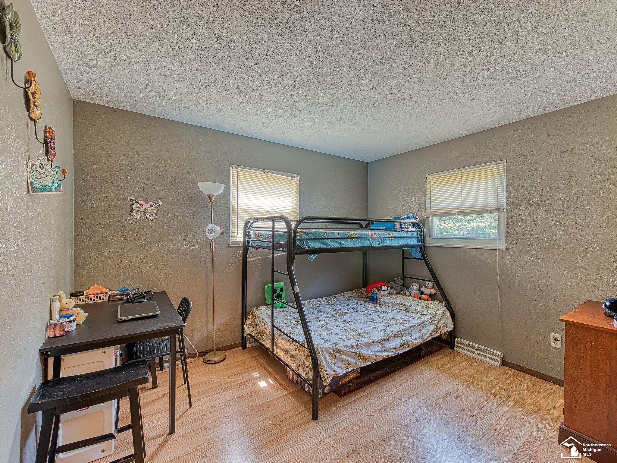 8245 Summerfield Road Lambertville, MI 48144 - Photo 16 of 26 50111368-15.JPG