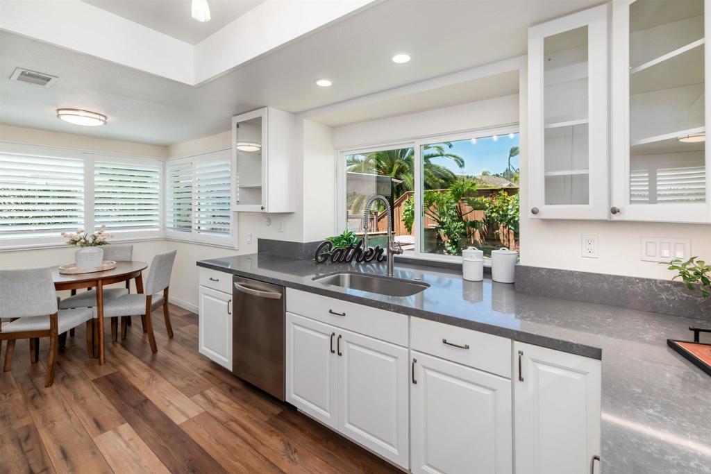 3008 Rana Court Carlsbad, CA 92009 - Photo 11 of 42