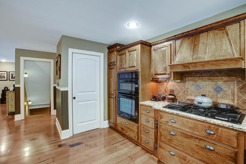 2899 Gribble Edwards Road Hayesville, NC 28904 - Photo 30 of 65 Open kitchen/living/dining