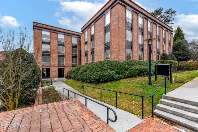 $550,000 | 1400 Kenesaw Avenue, Unit 23G, Knoxville, TN 37919