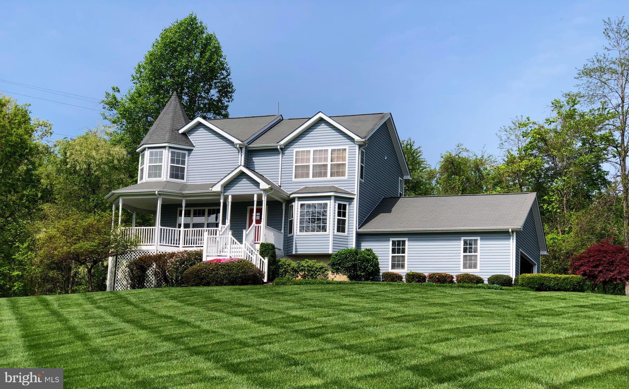 8094 Leeds Manor Road Marshall, VA 20115 - Photo 1 of 24 Welcome to Suburban Marshall Living!