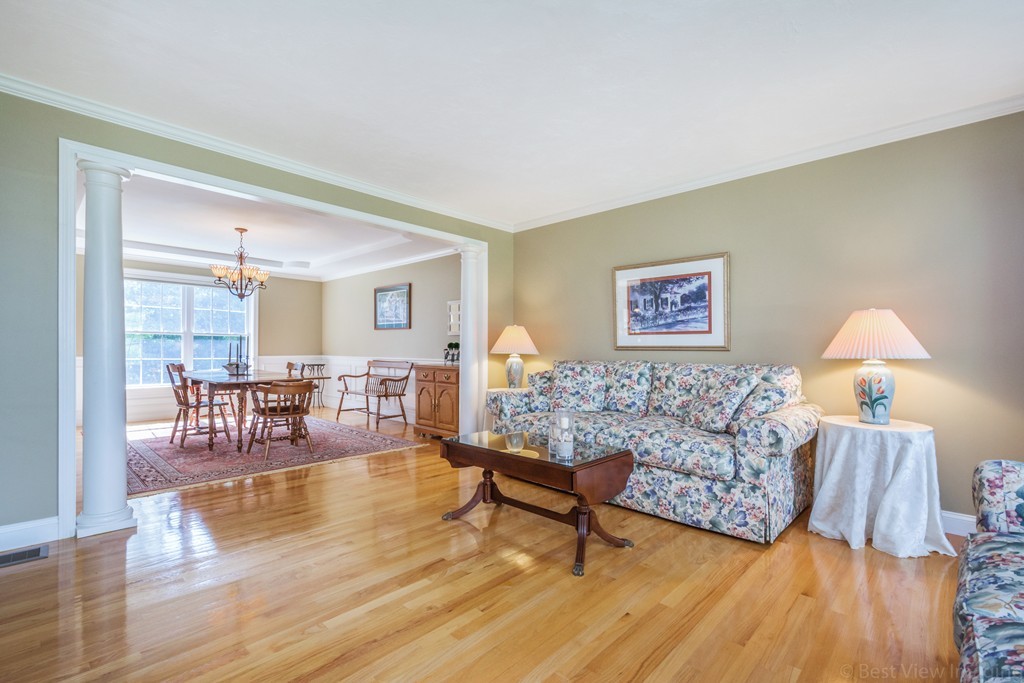 27 Surrey Road Littleton, MA 01460 - Photo 3 of 30 Gallery Image 3