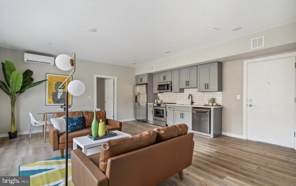 3515 Midvale Avenue, Unit 206 Philadelphia, PA 19129 - Photo 2 of 5