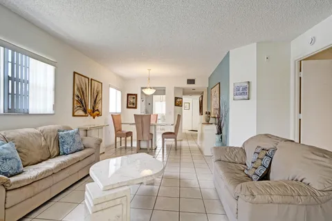 $209,000 | 13455 Southwest 16th Court, Unit 114F, Pembroke Pines, FL 33027