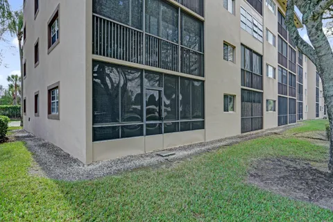 $209,000 | 13455 Southwest 16th Court, Unit 114F, Pembroke Pines, FL 33027