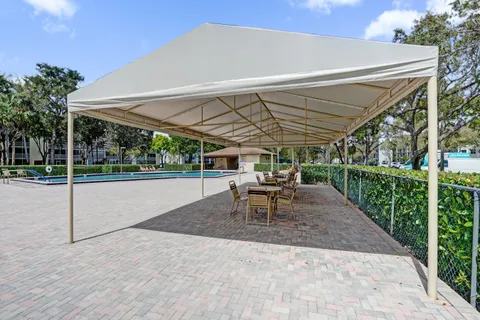 $209,000 | 13455 Southwest 16th Court, Unit 114F, Pembroke Pines, FL 33027