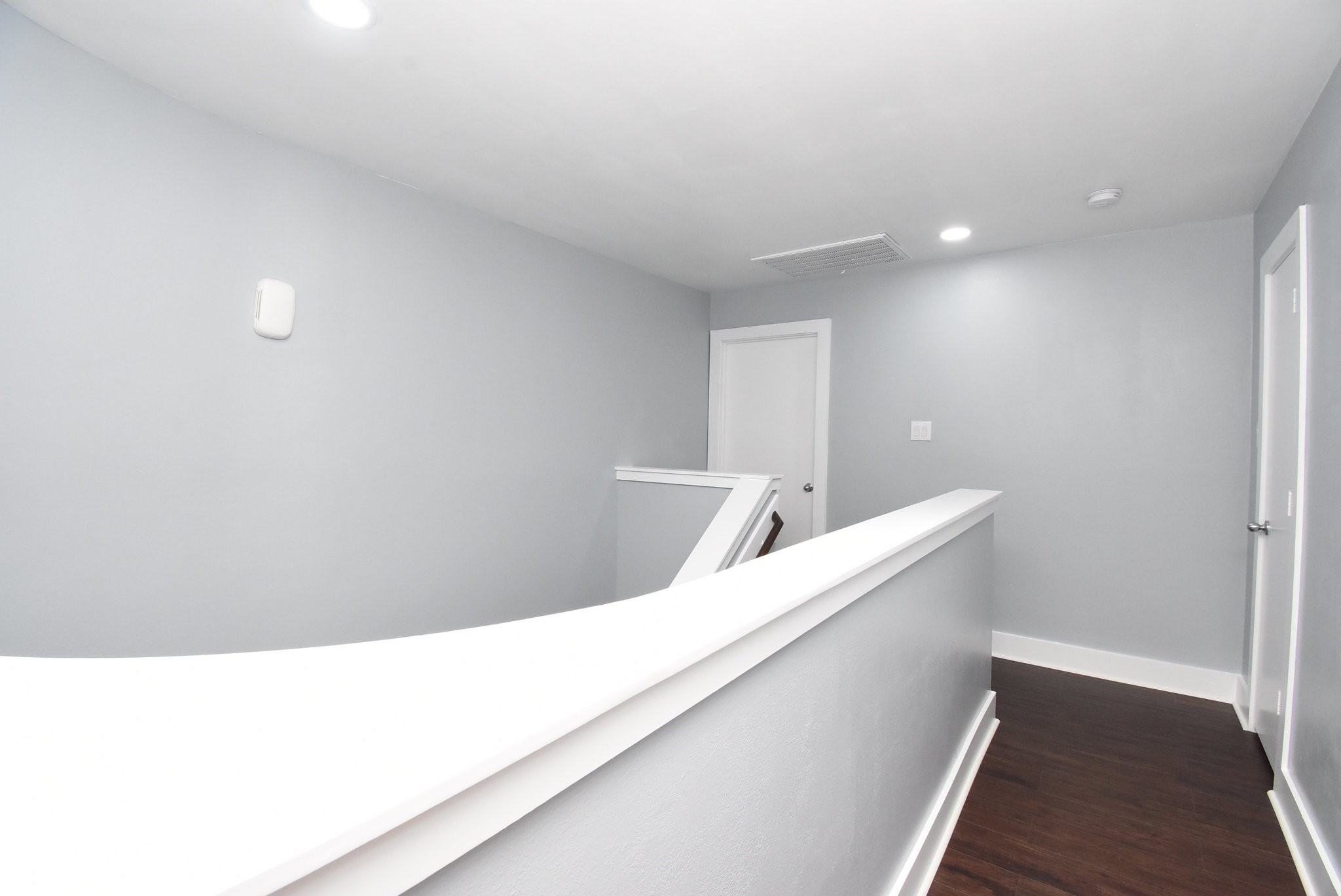 3720 Link Valley Houston, TX 77025 - Photo 21 of 25 a hallway with a white cabinets
