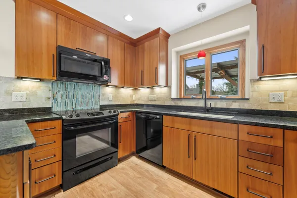 $479,900 | N78W15339 Haymeadow Road, Menomonee Falls, WI 53051