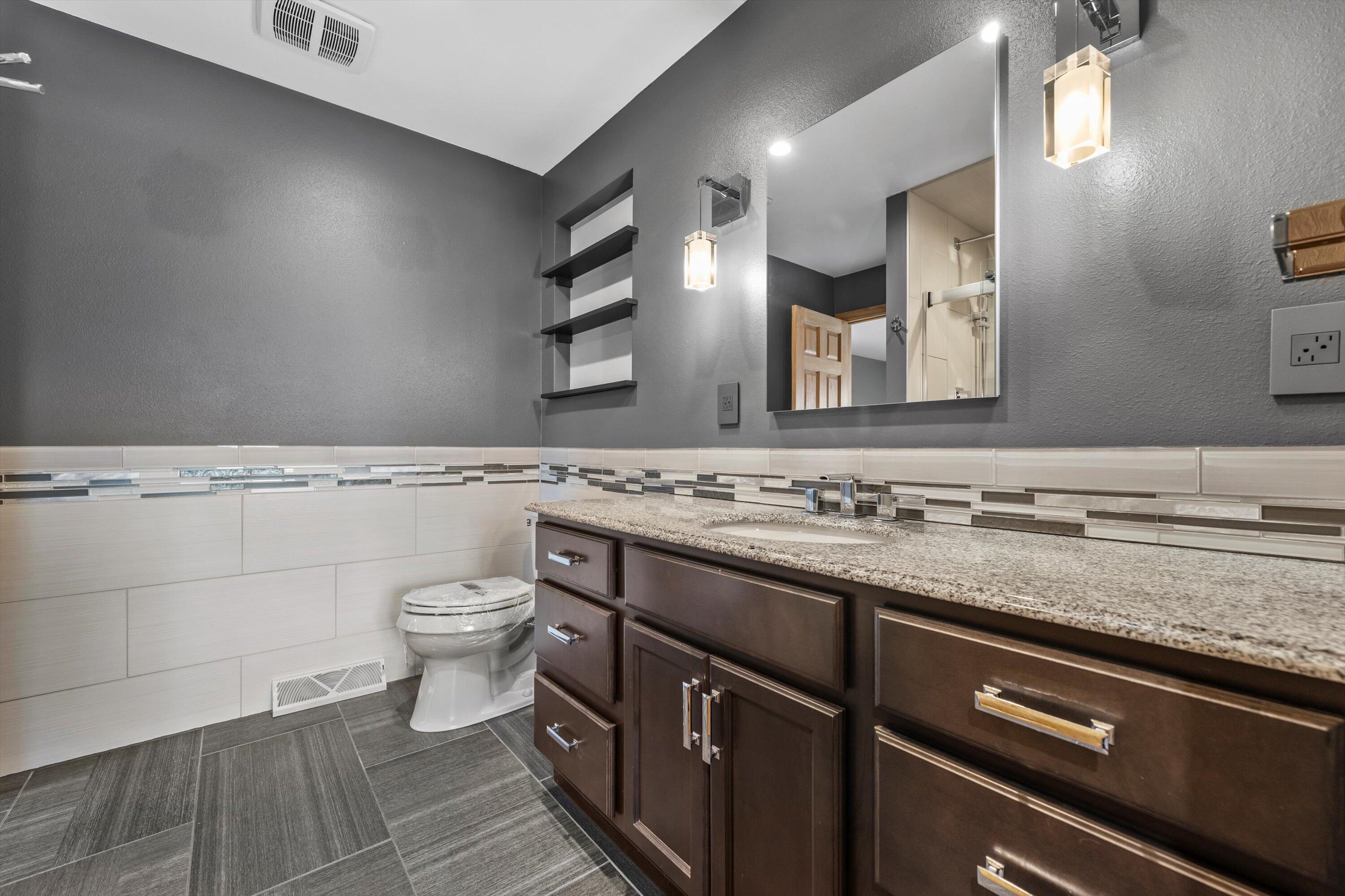 N78W15339 Haymeadow Road Menomonee Falls, WI 53051 - Photo 23 of 50 Fully Updated Bath