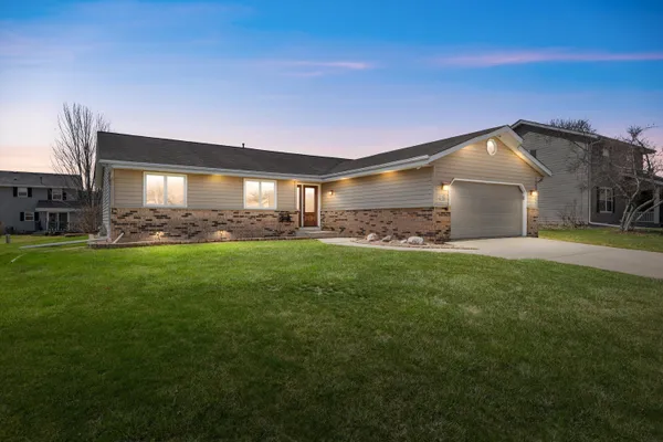 $479,900 | N78W15339 Haymeadow Road, Menomonee Falls, WI 53051