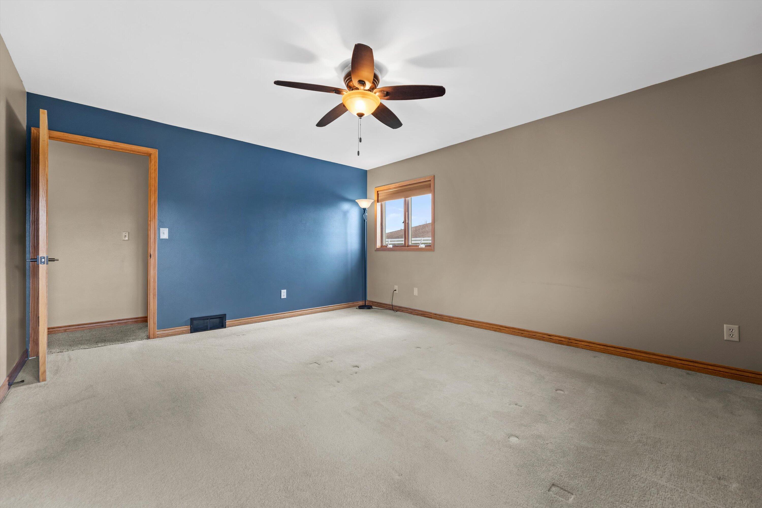 N78W15339 Haymeadow Road Menomonee Falls, WI 53051 - Photo 29 of 50 Primary Bedroom