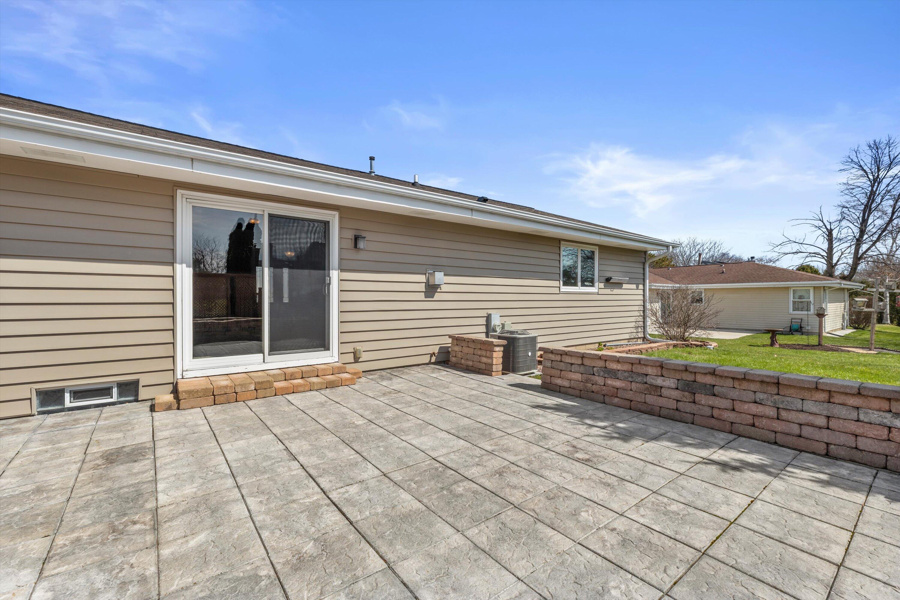 N78W15339 Haymeadow Road Menomonee Falls, WI 53051 - Photo 45 of 50 So Much Space