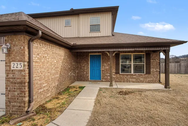 $319,000 | 225 Masters Way, Fayetteville, TN 37334