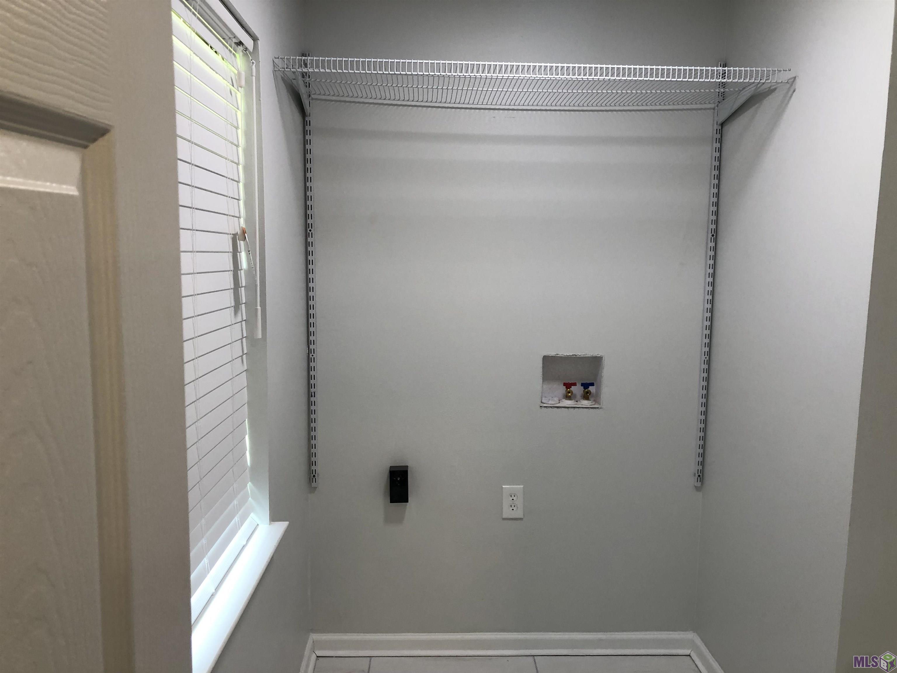 3418 Monroe Avenue Baton Rouge, LA 70802 - Photo 11 of 20 Laundry Room