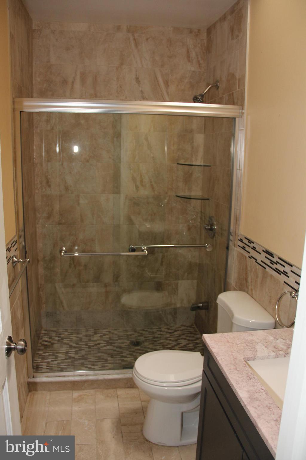 5063 Whitaker Avenue Philadelphia, PA 19124 - Photo 16 of 33