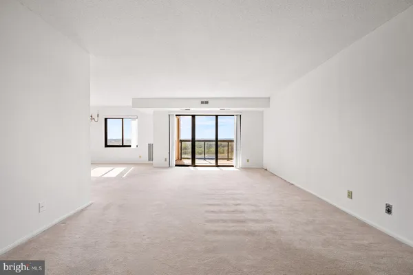 an empty room with an entryway
