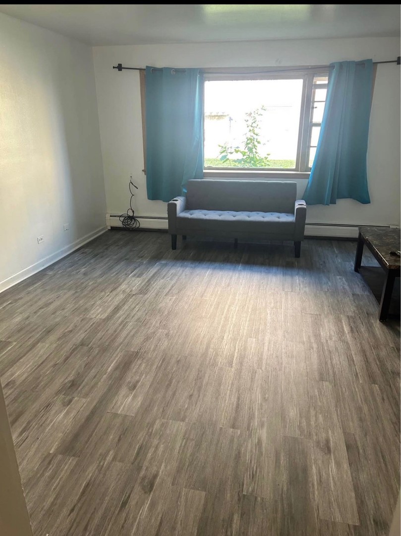 7336 39th Street Lyons, IL 60534 - Photo 3 of 10