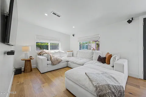 $950,000 | 3436 East Glenrosa Avenue, Phoenix, AZ 85018