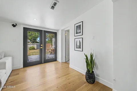 $950,000 | 3436 East Glenrosa Avenue, Phoenix, AZ 85018