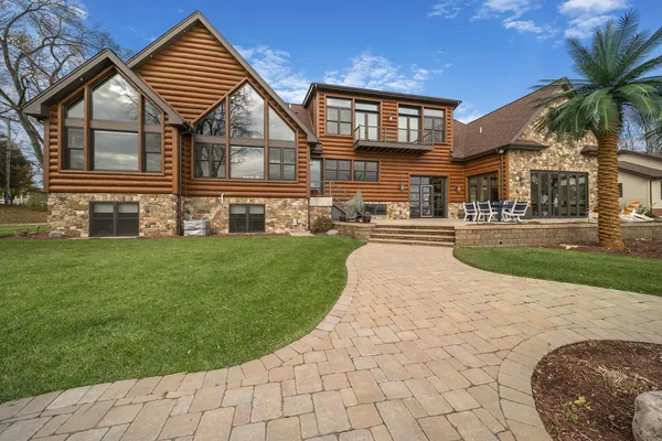 $2,895,000 | 21605 117th Street, Bristol, WI 53104