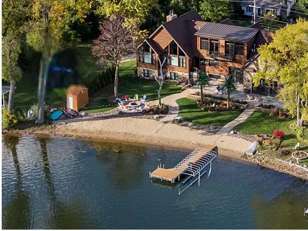 $2,895,000 | 21605 117th Street, Bristol, WI 53104
