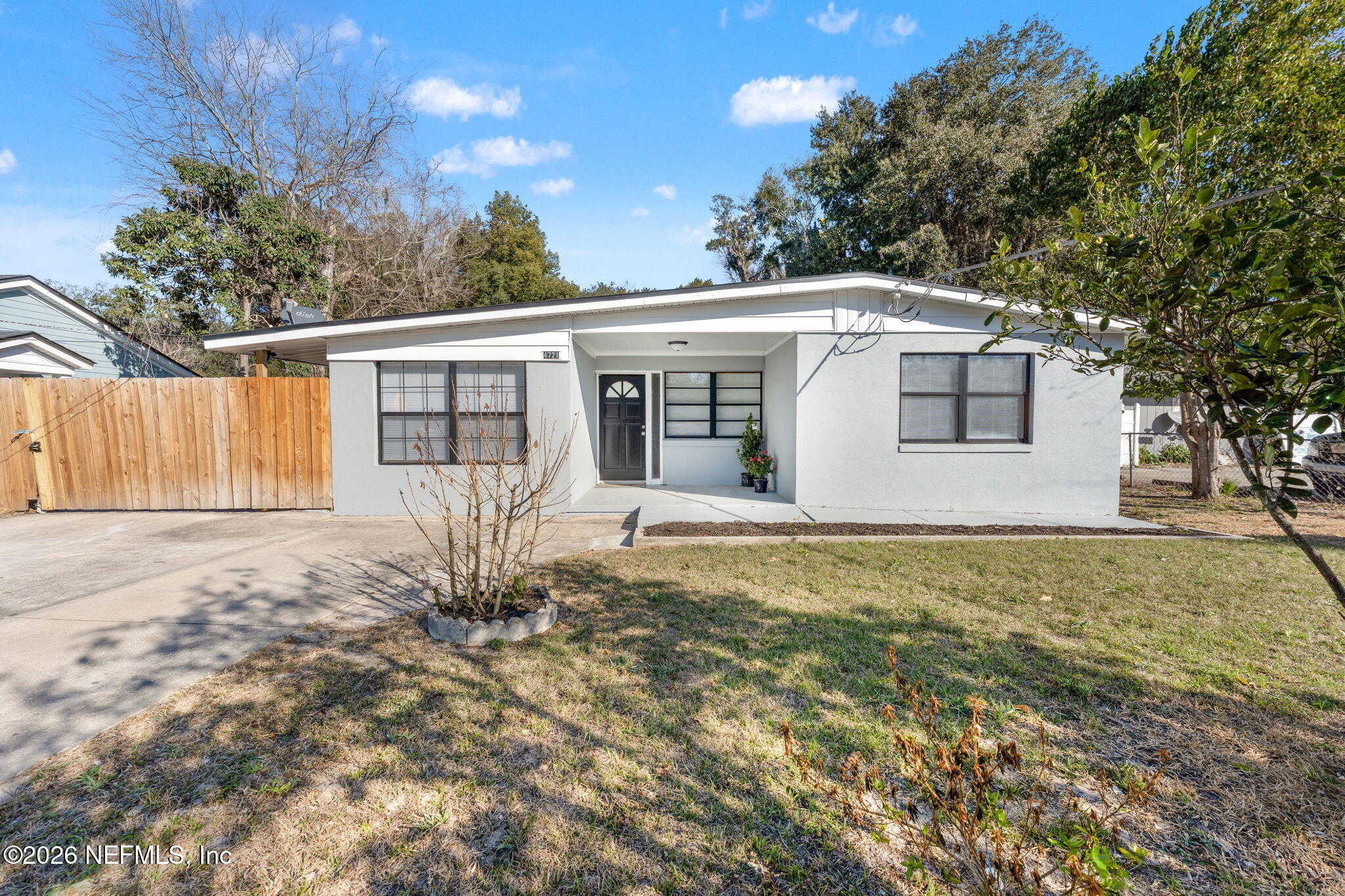 4721 Bedford Road Jacksonville, FL 32207 - Photo 1 of 30 2-web-or-mls-DSC01670