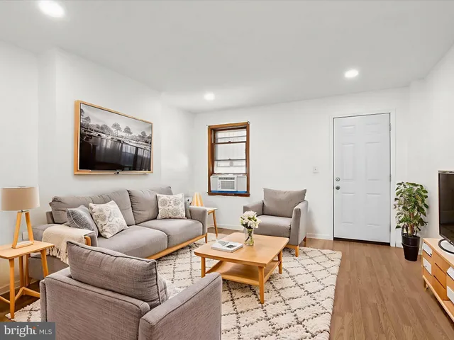 $130,000 | 4523 Pennington Avenue, Curtis Bay, MD 21226