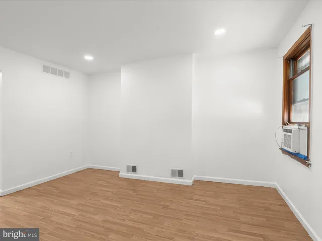 $130,000 | 4523 Pennington Avenue, Curtis Bay, MD 21226