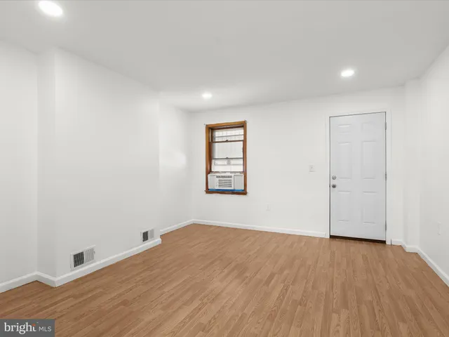 $130,000 | 4523 Pennington Avenue, Curtis Bay, MD 21226