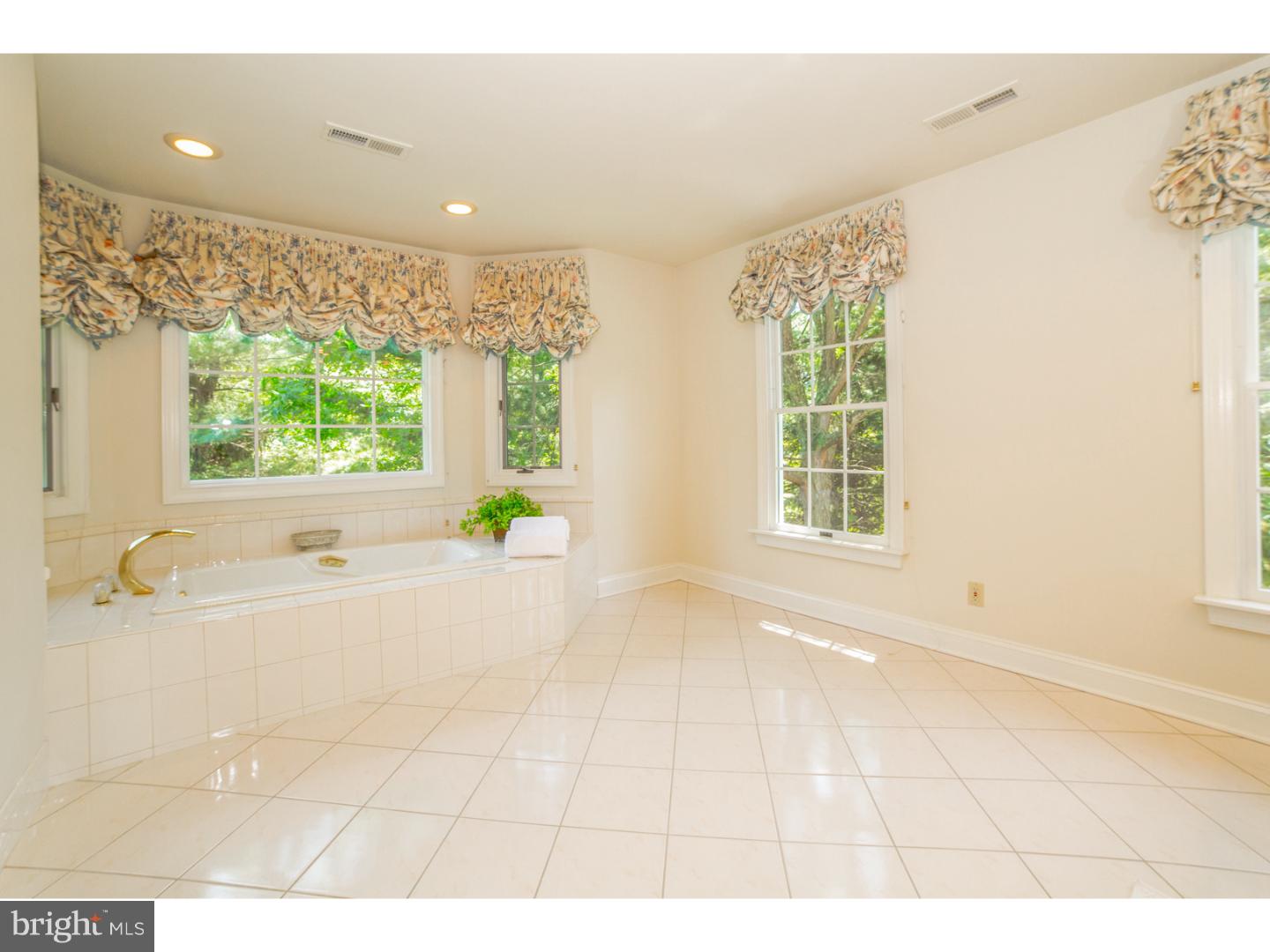 737 Jeffrey Road Moorestown, NJ 08057 - Photo 14 of 25