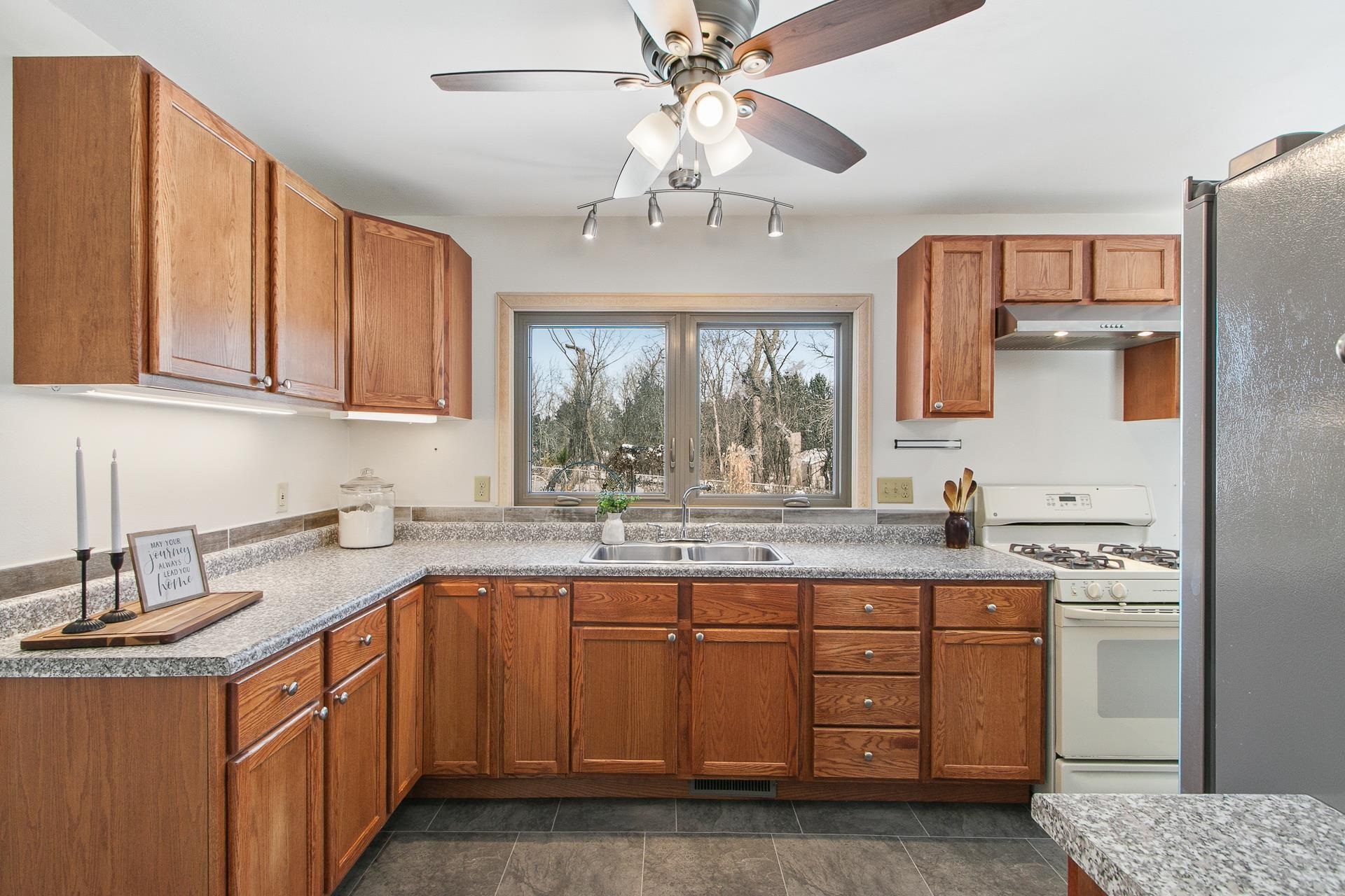 N2493 Kunz Road Fort Atkinson, WI 53538 - Photo 14 of 42