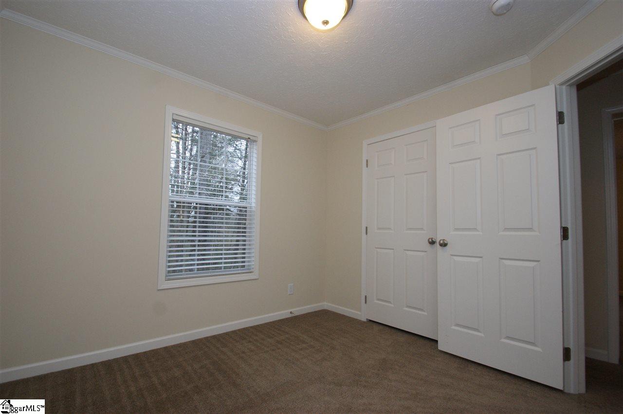 390 Cedar Falls Road Fountain Inn, SC 29644 - Photo 18 of 36