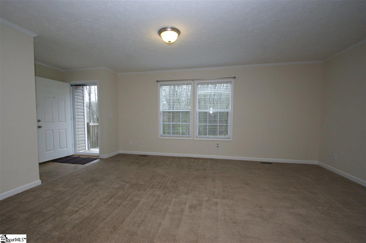 390 Cedar Falls Road Fountain Inn, SC 29644 - Photo 4 of 36